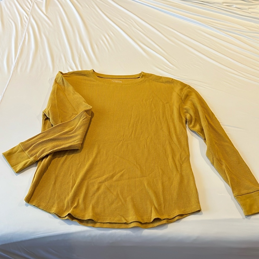 Time and Tru Mustard Henley/Thermal, size XL
